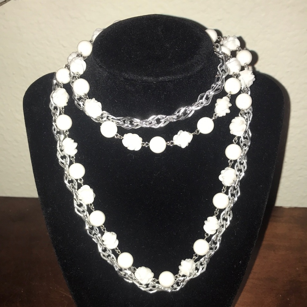 Sarah Coventry Vintage Dual Strand Silver Tone Chain with White Beads